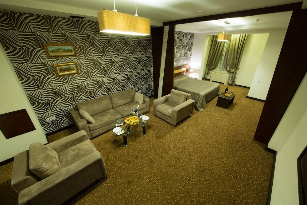 Kaspia Park City Hotel 26/37