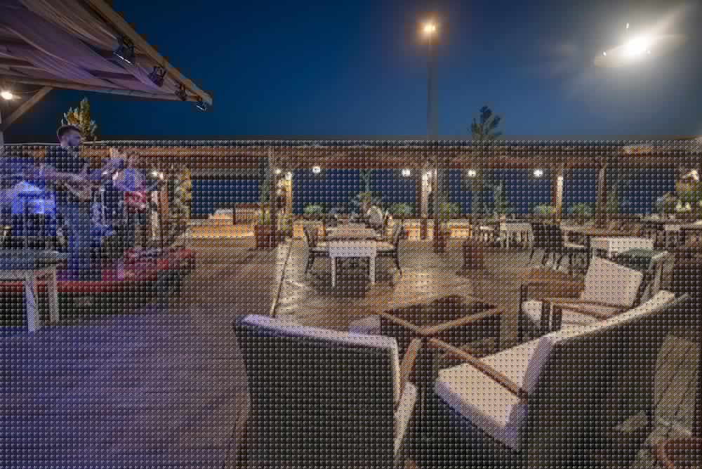 SIDE BEACH CLUB 23/33