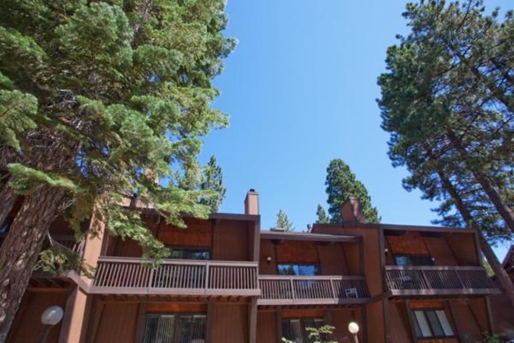 Club Tahoe 2/56