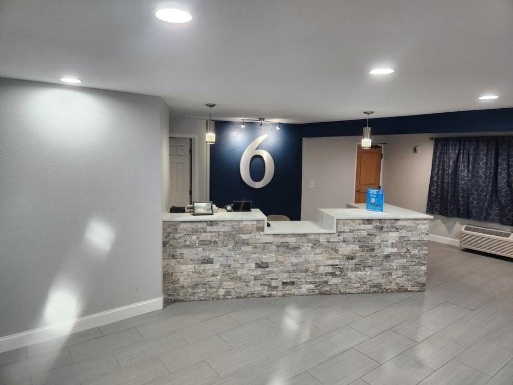 Motel6 Williamstown, WV 6/19