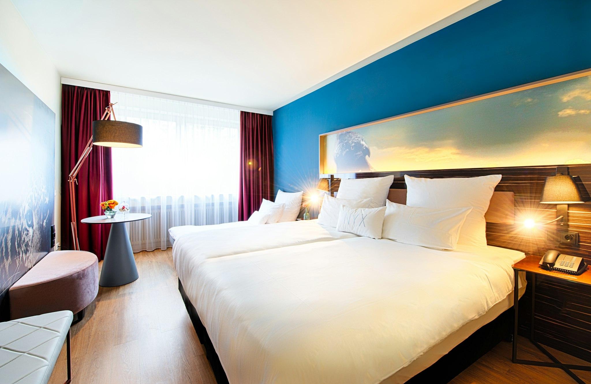 Comfort, Triple, Twin Beds, Sofa