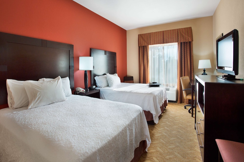 Hampton Inn and Suites Laurel, MS 9/45