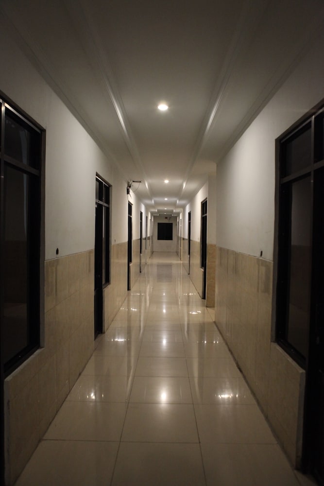 Rahayu Hotel Cirebon 44/60