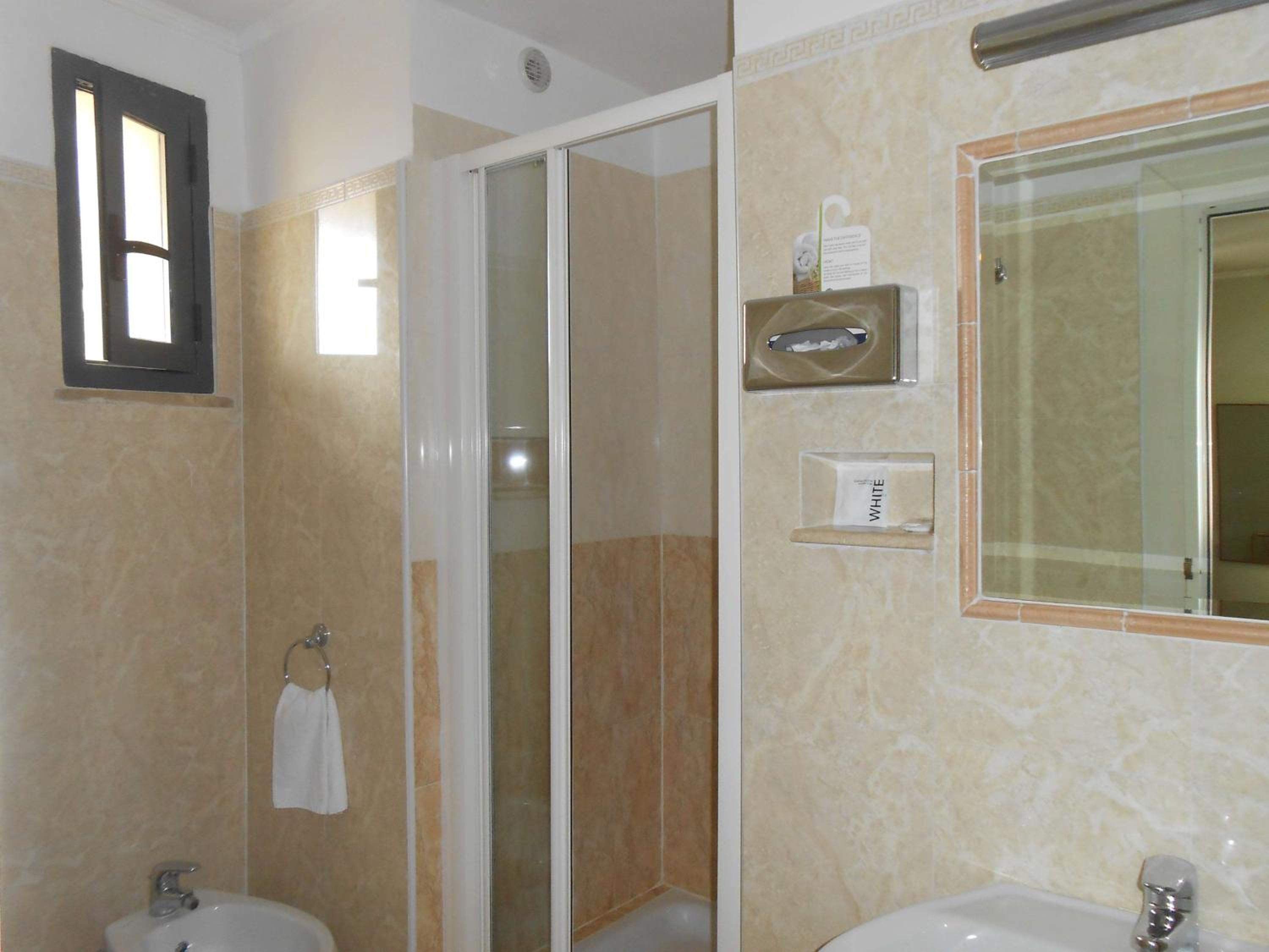 Economy, Single, French Bed، Hotel Riviera Fiumicino 8/10