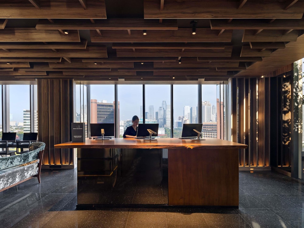 Swissotel Living Jakarta Mega Kuningan 8/50