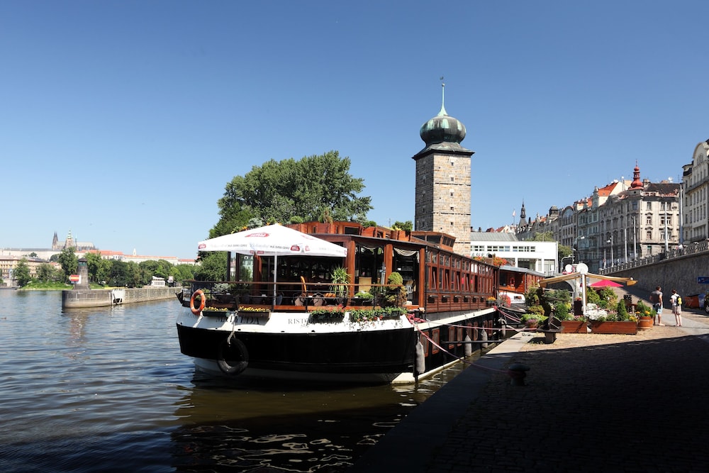 Boat Hotel Matylda 58/61