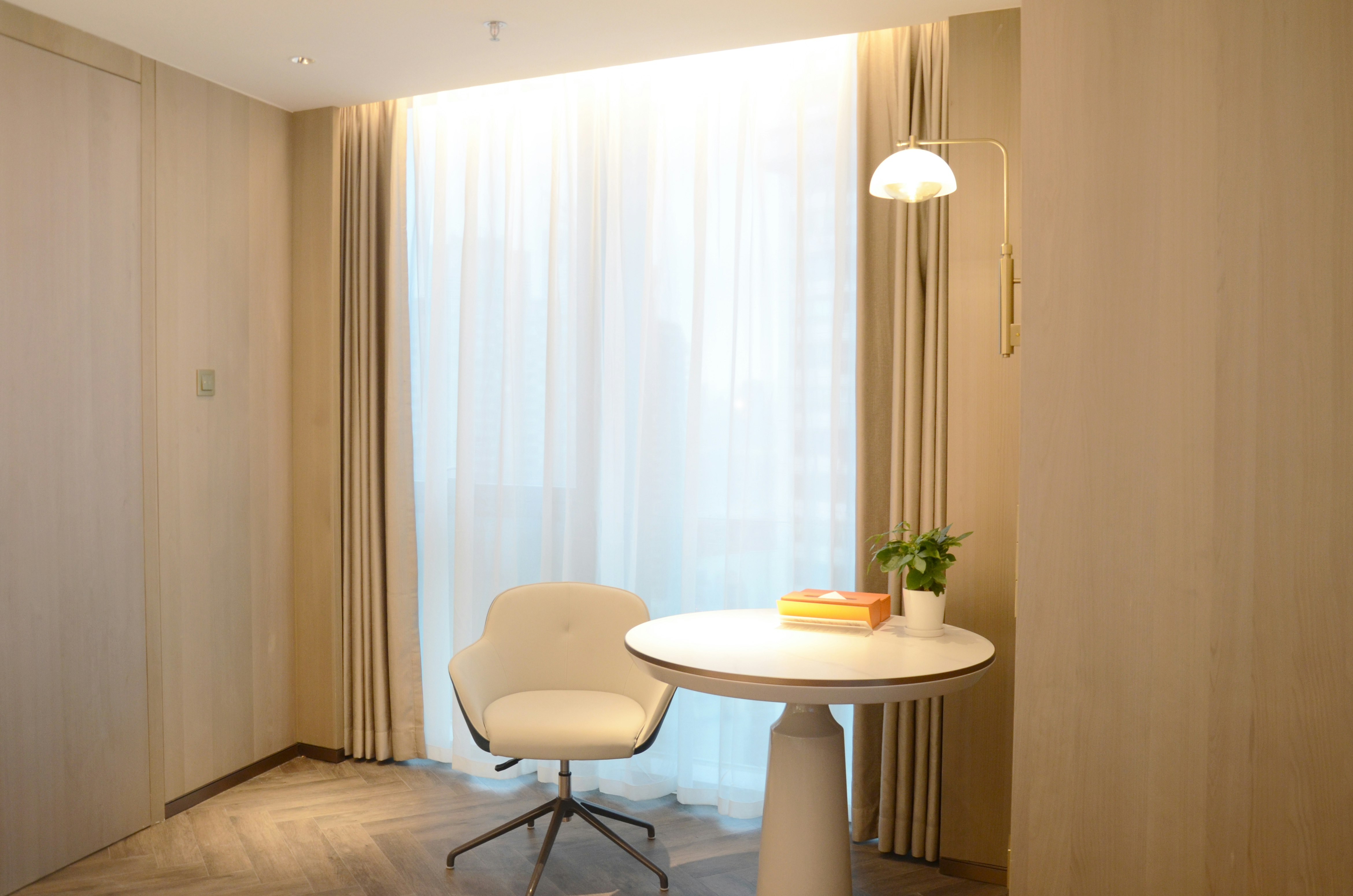 voco Chongqing Chaotianmen an IHG Hotel 30/50