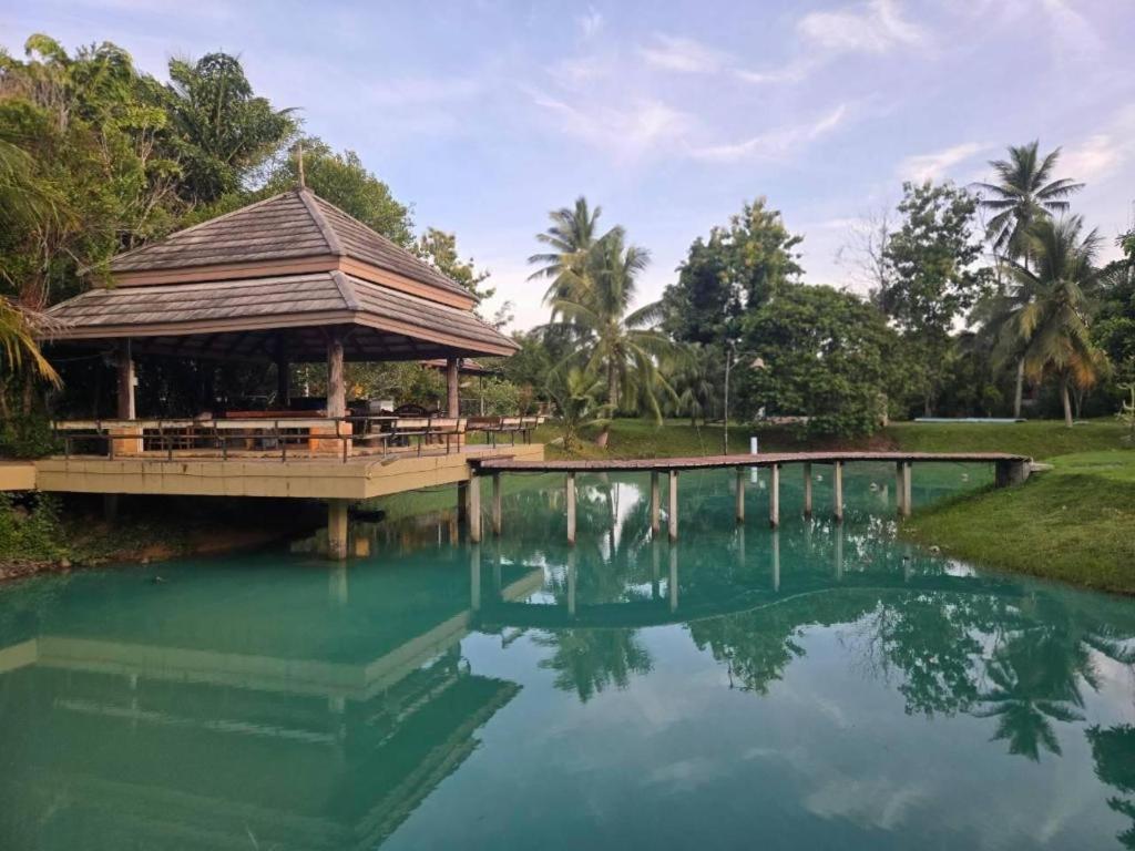 Farmsuk Residence And Resort 66/87