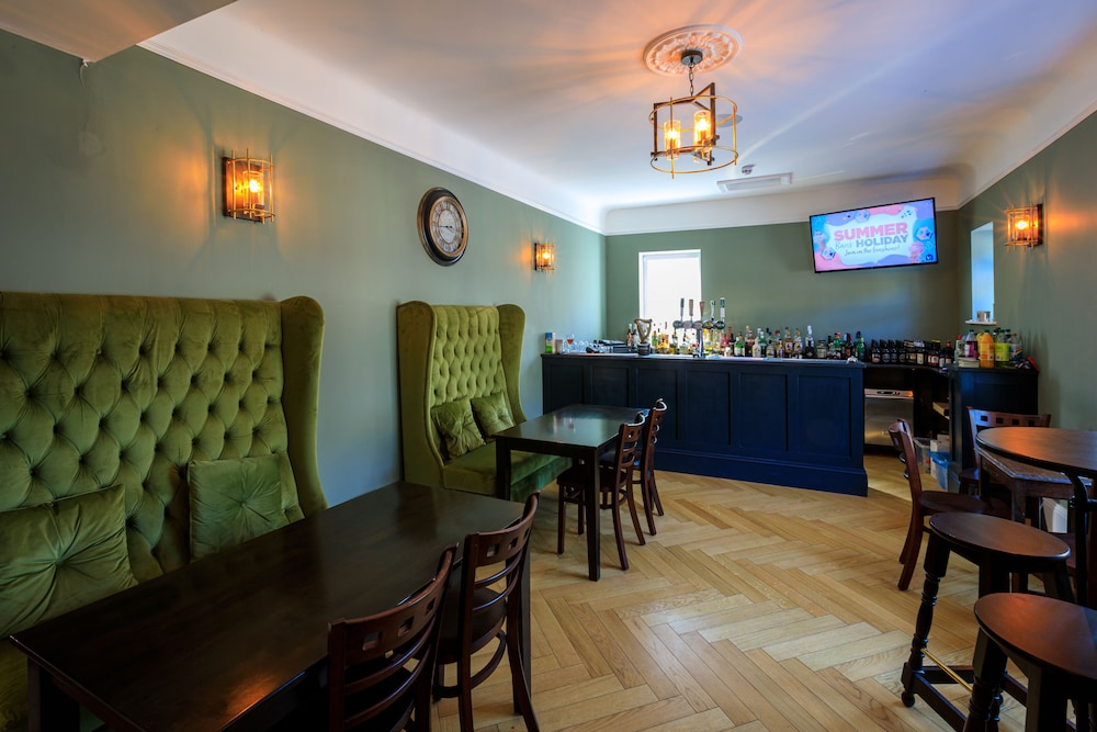 Picton House Hotel 31/45
