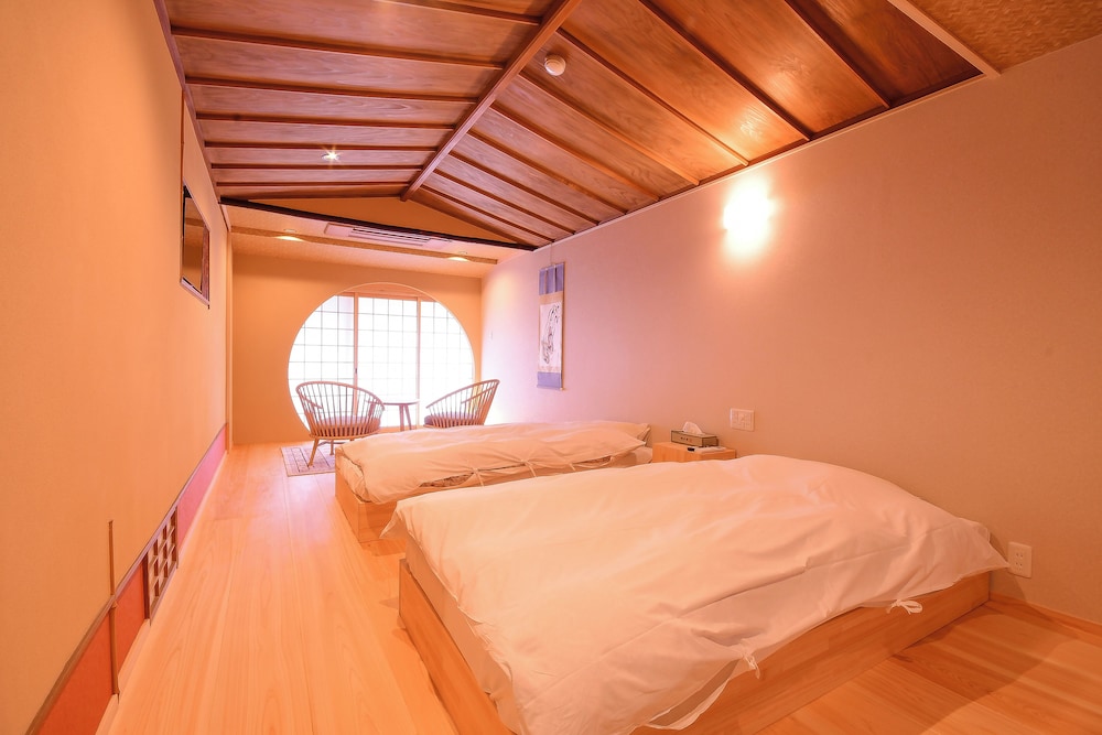 Koyasan Yochi In 7/50