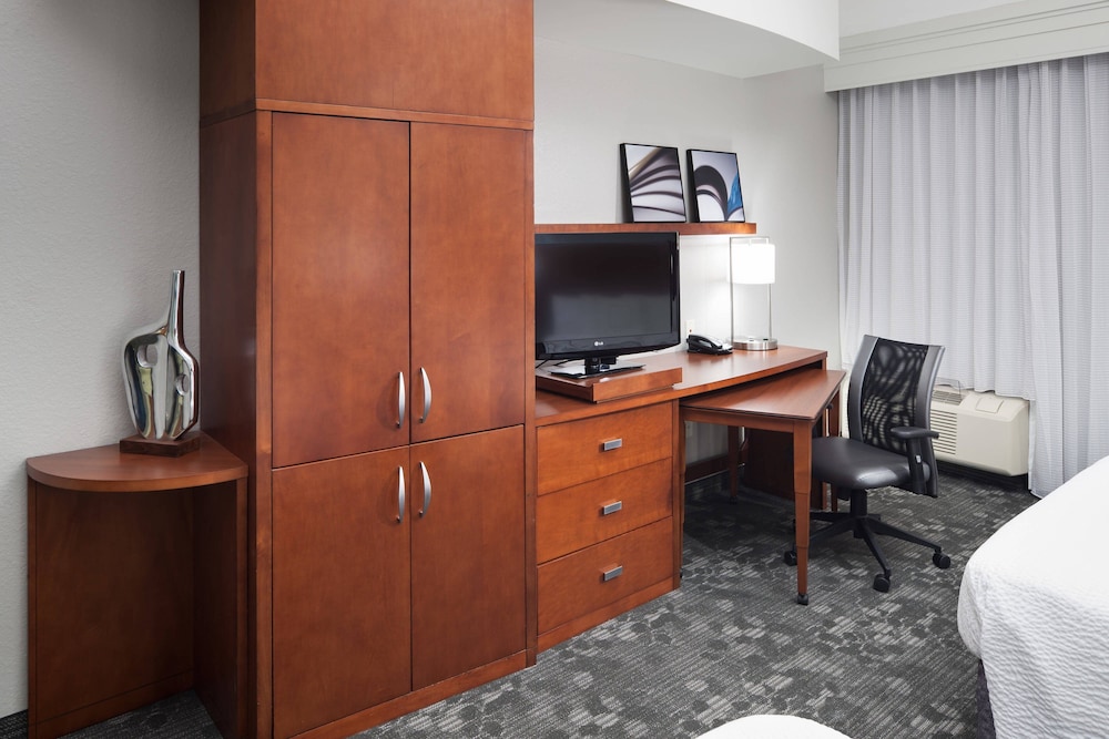 Courtyard by Marriott Birmingham Trussville 46/49