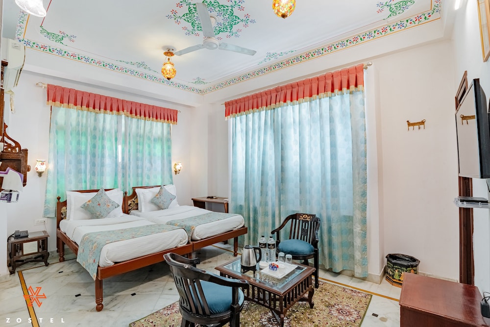 Zostel Udaipur 19/49