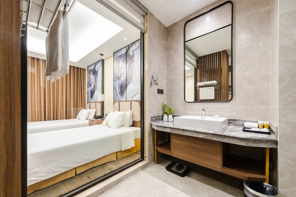 Muong Thanh Luxury Ha Long Center 37/37