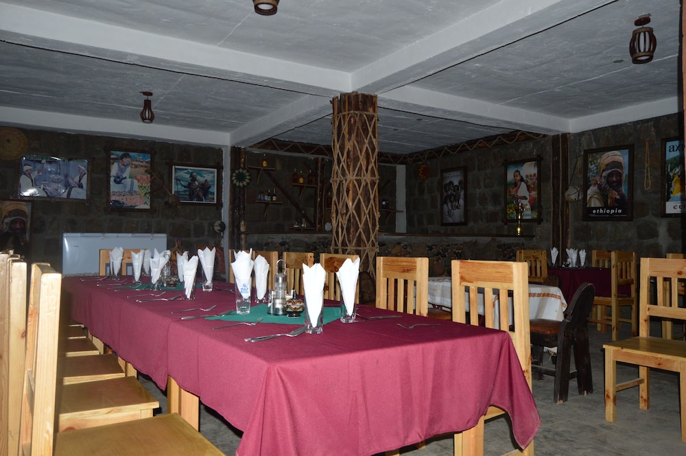 Zan-Seyoum Hotel 34/50