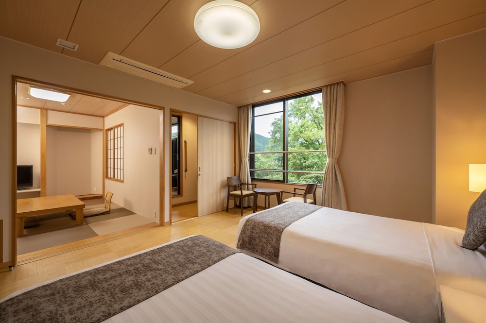 Kamenoi Hotel Ome (ex. Kanpo No Yado Oume) 16/48