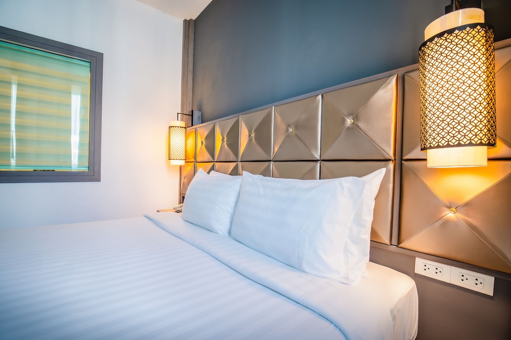 Addplus Hotel And Spa 16/27