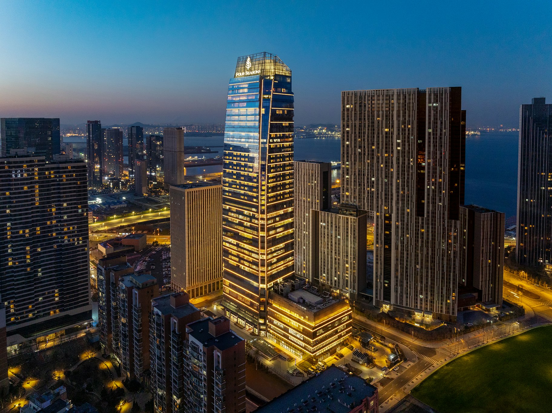 Four Seasons Hotel Dalian 53/57