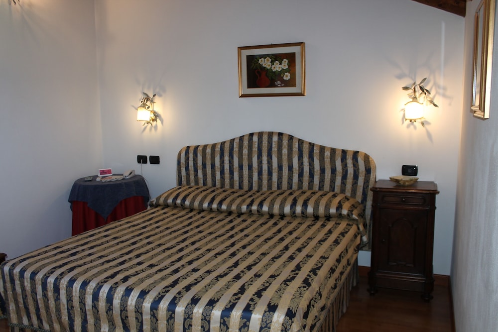 Hotel Centrale 31/50