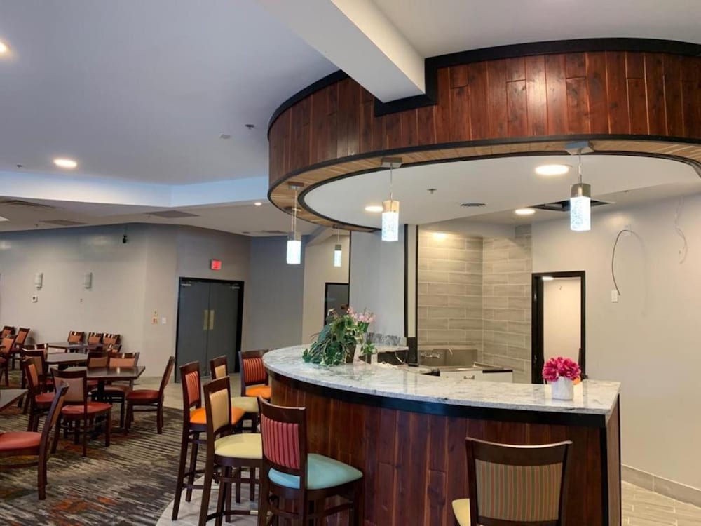 Comfort Inn & Suites Gainesville, GA 38/60