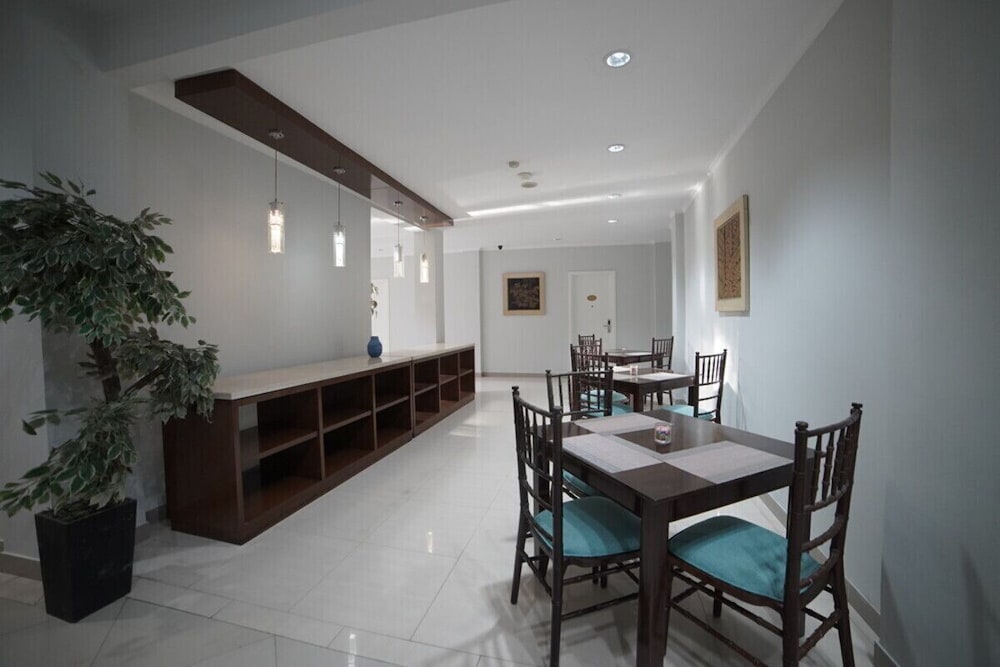 Noola Inn Hotel Bogor 36/43