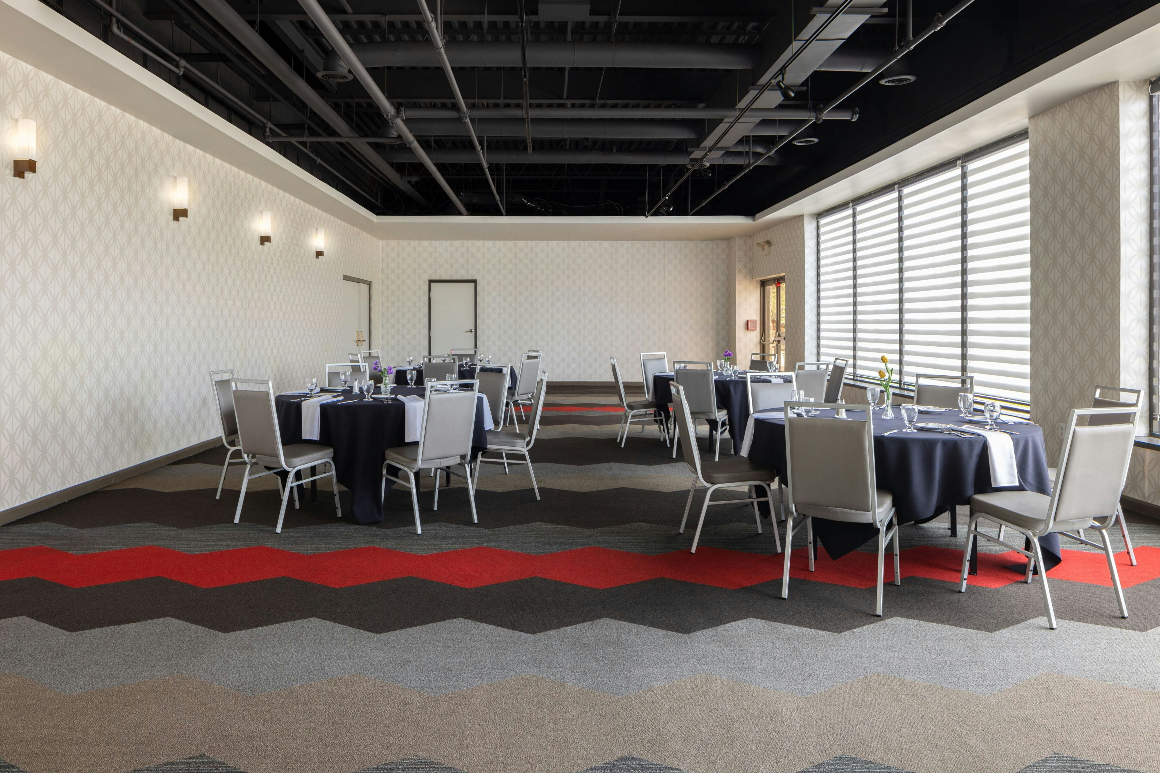 FOUR POINTS BY SHERATON DETROIT NOVI 54/63