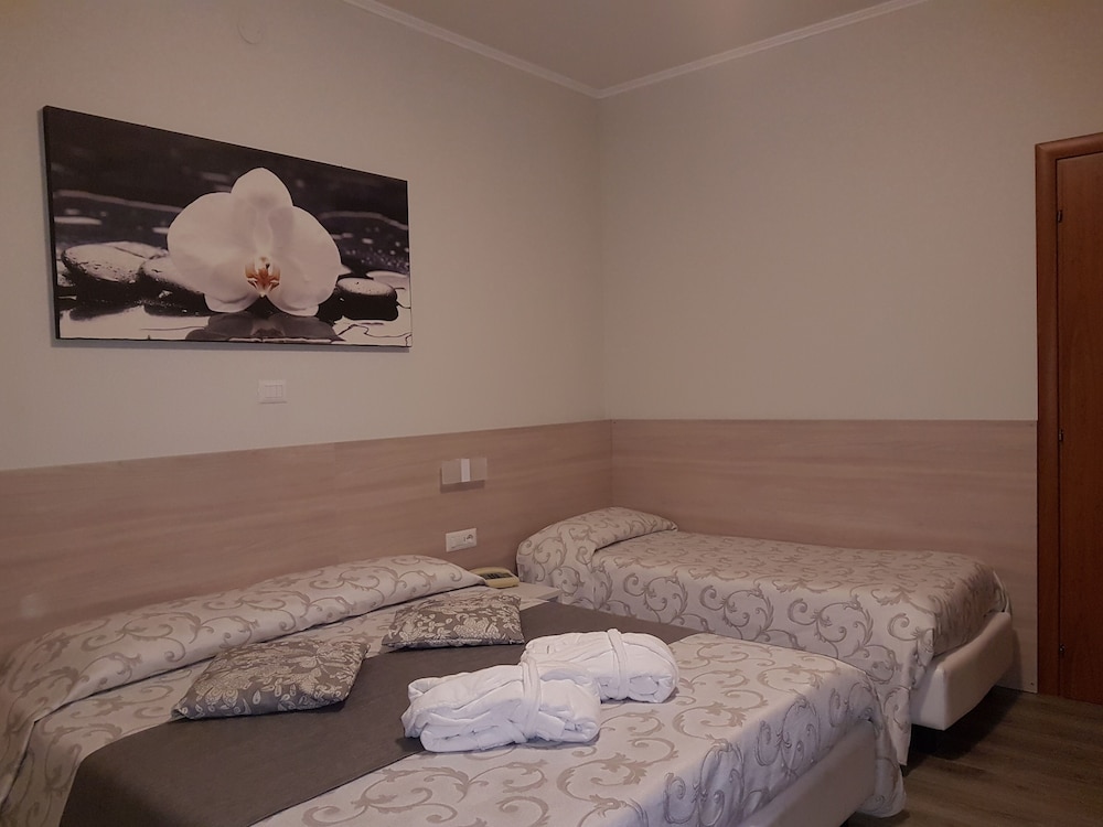 ALBERGO PARADISO 9/39