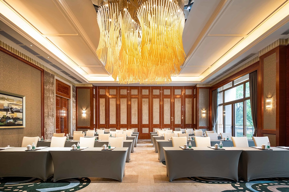 Chateau Star River Shaanxi 56/61