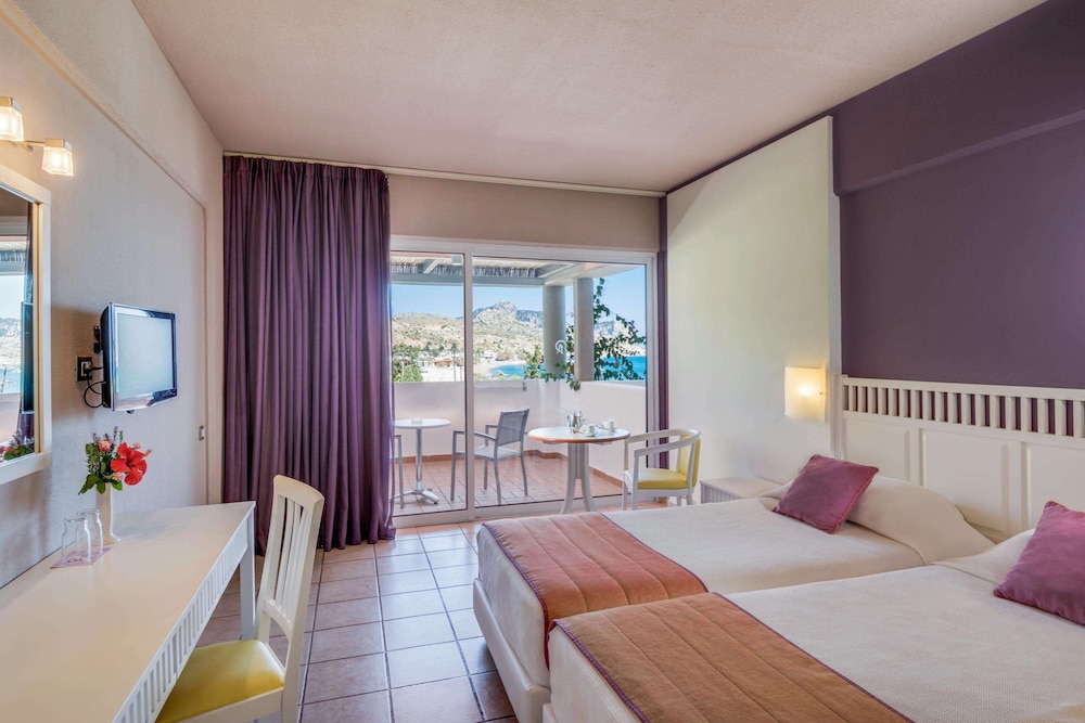 ROOM, DOUBLE BED, SEA VIEW
