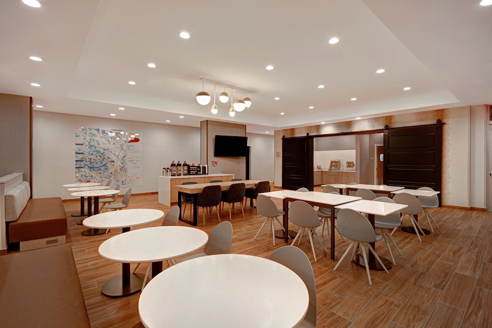 TownePlace Suites Cincinnati Airport South 21/30