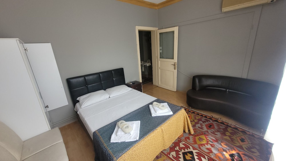 Mehmet Bey Hotel 17/70