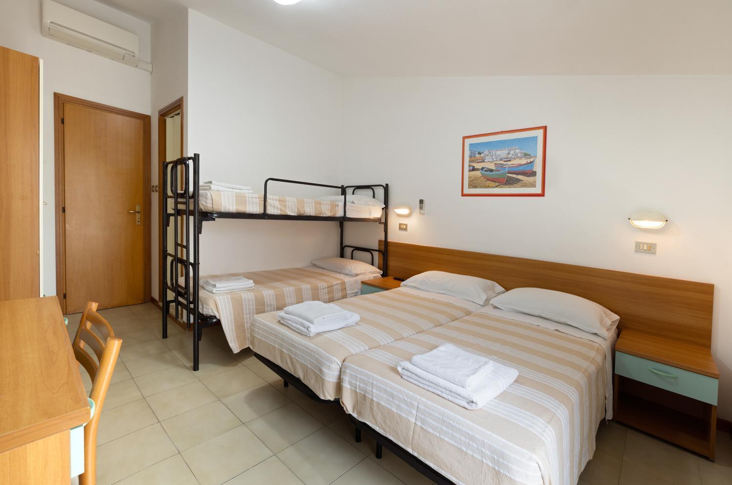 Hotel Rimini Giordo 1/19