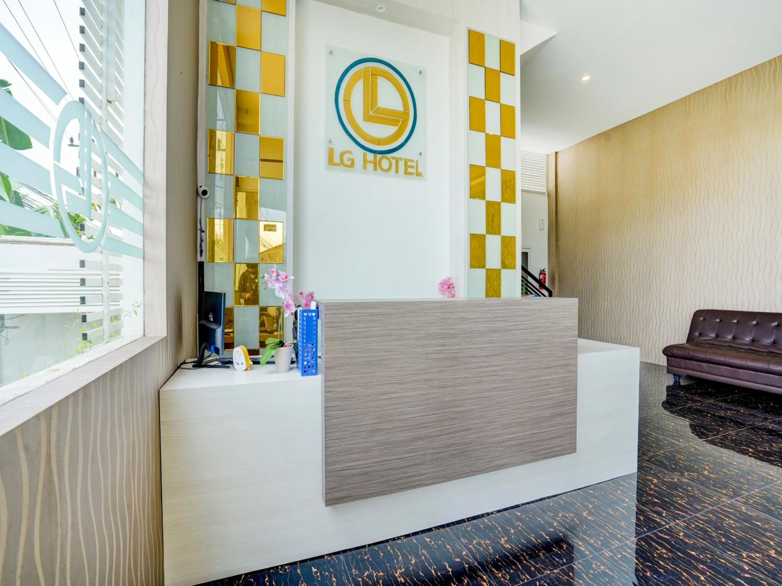 LG Hotel Jember 5/50