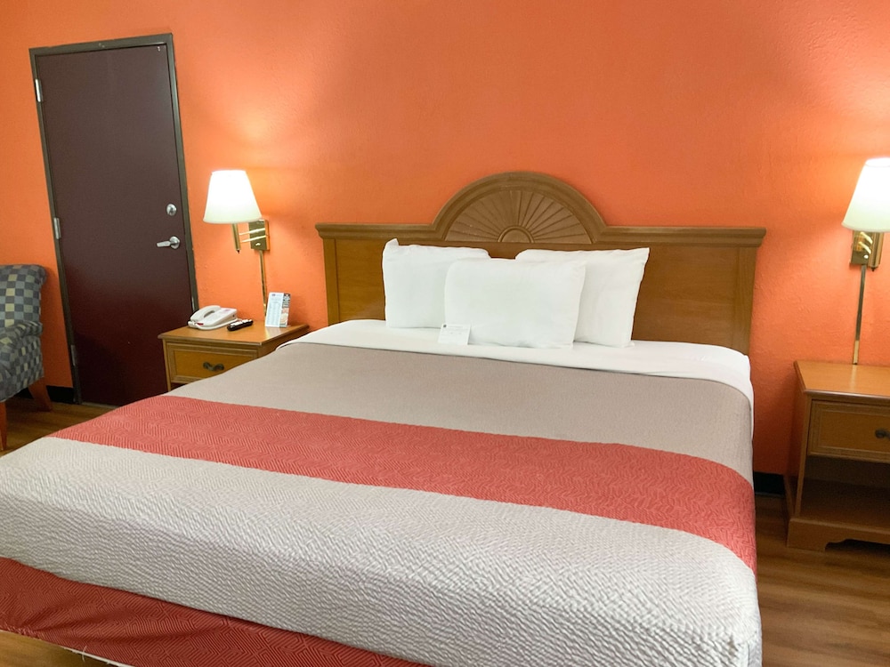 Motel6 Hannibal, MO 28/45