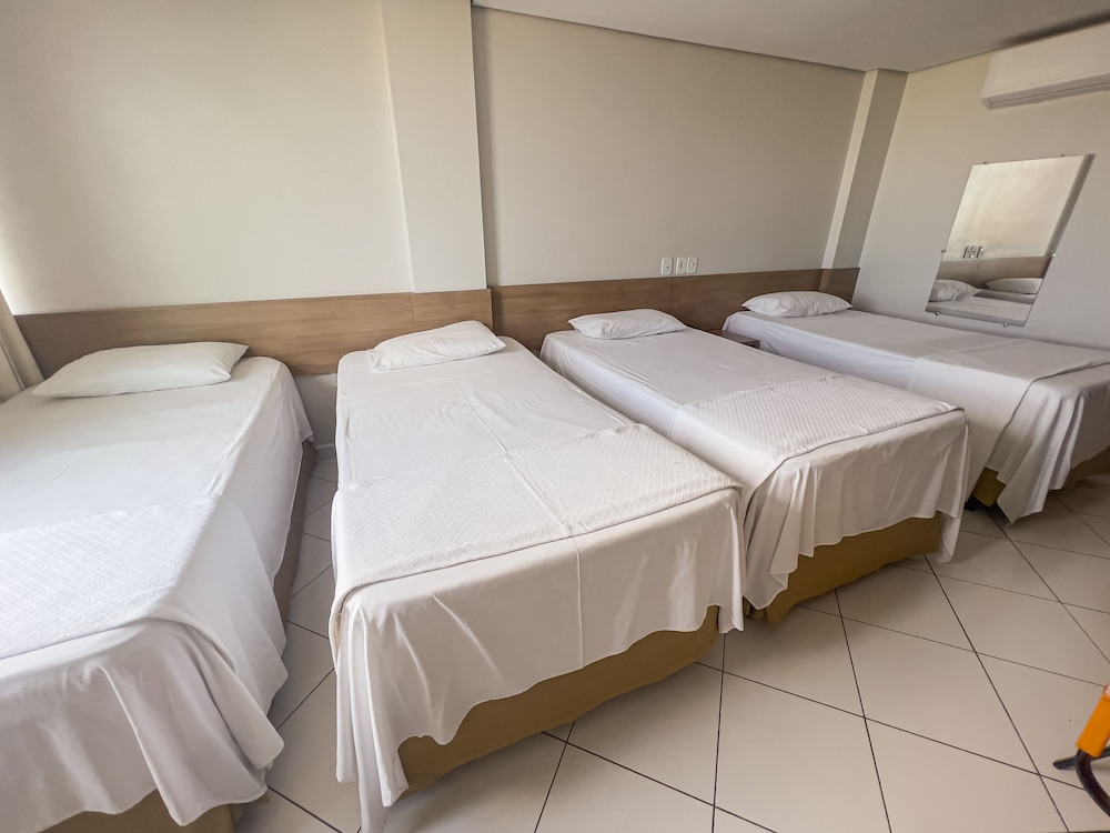 Hotel Guapindaia Praca 8/44