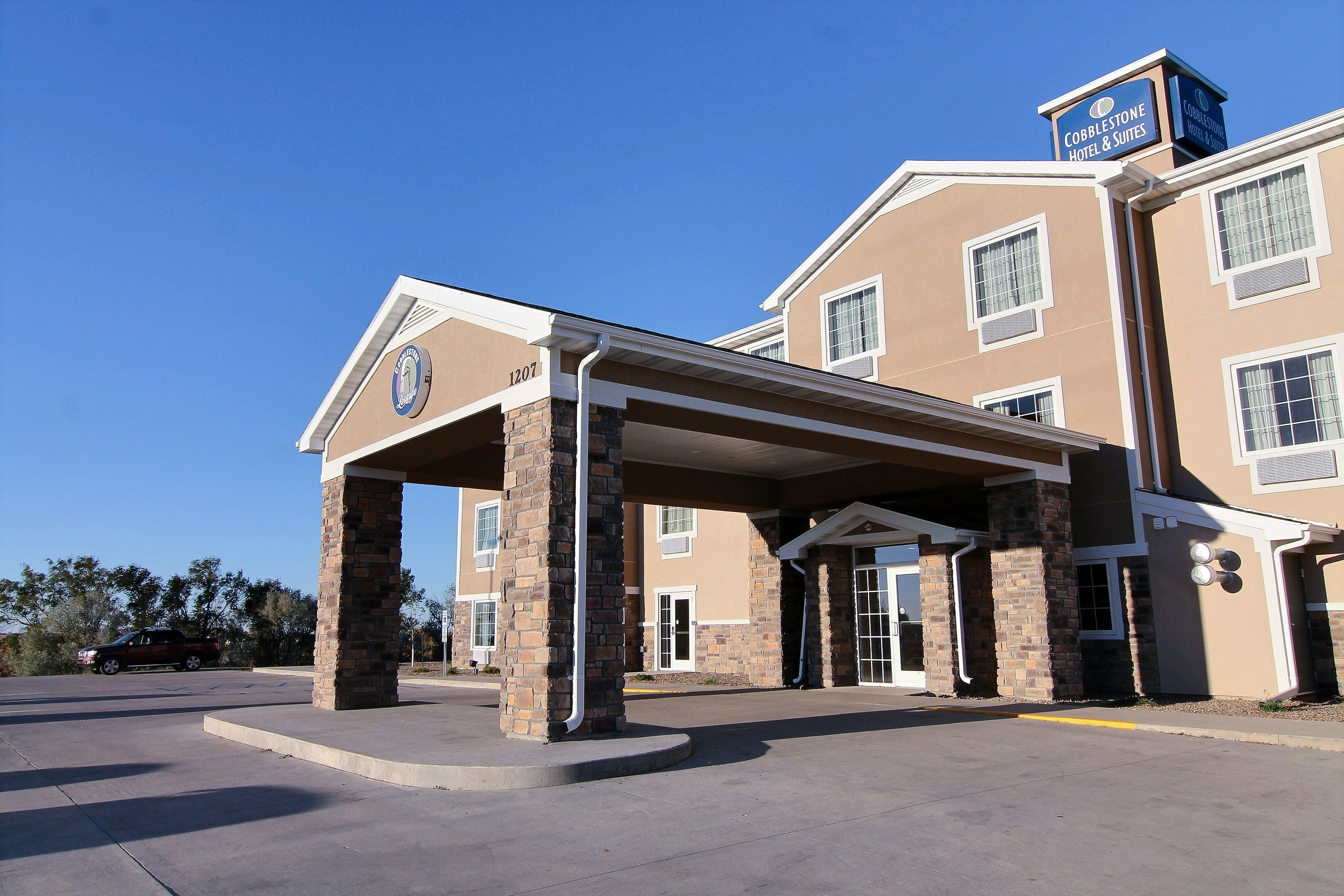 Cobblestone Hotel & Suites - Beulah 60/62