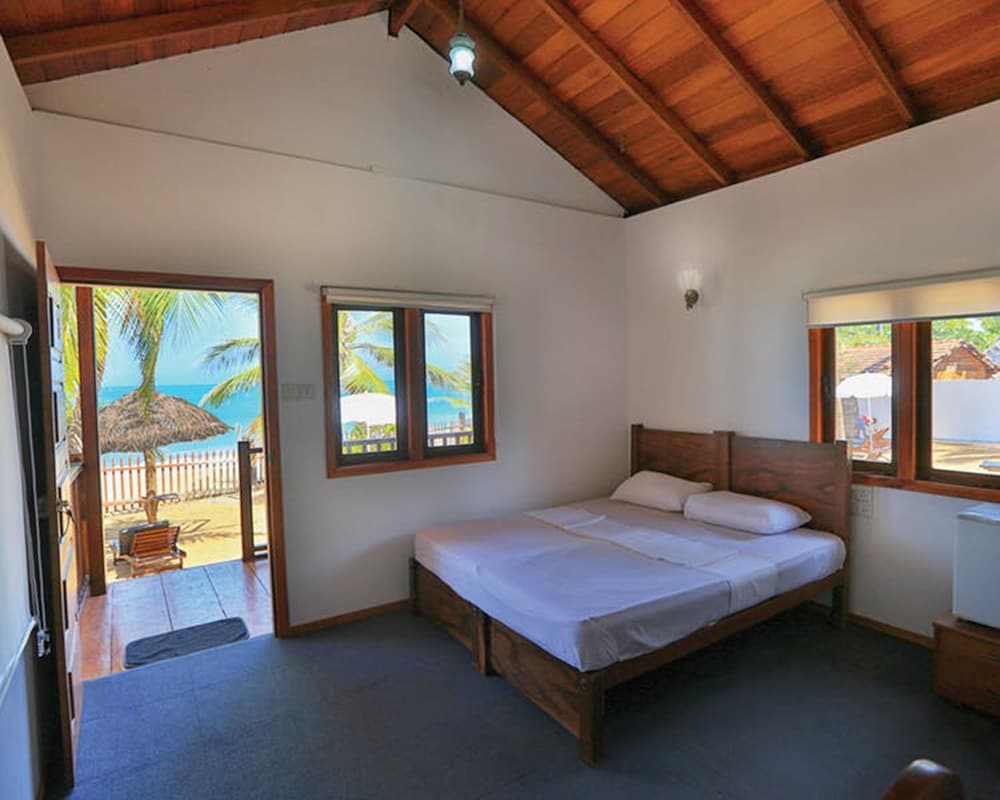 Bay 3, Double Bed
