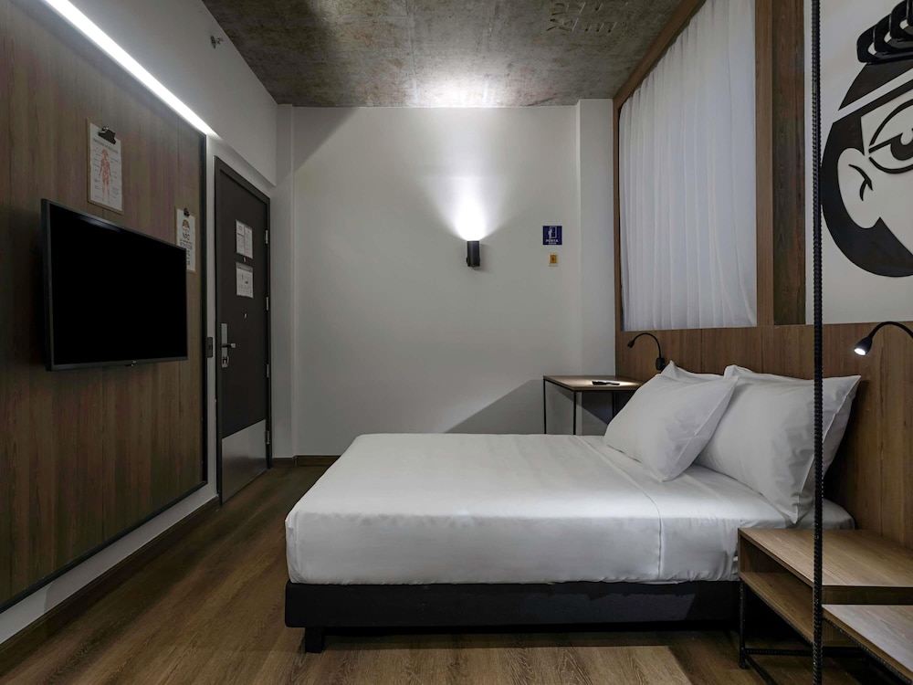 Room, Double Bed, Accessible