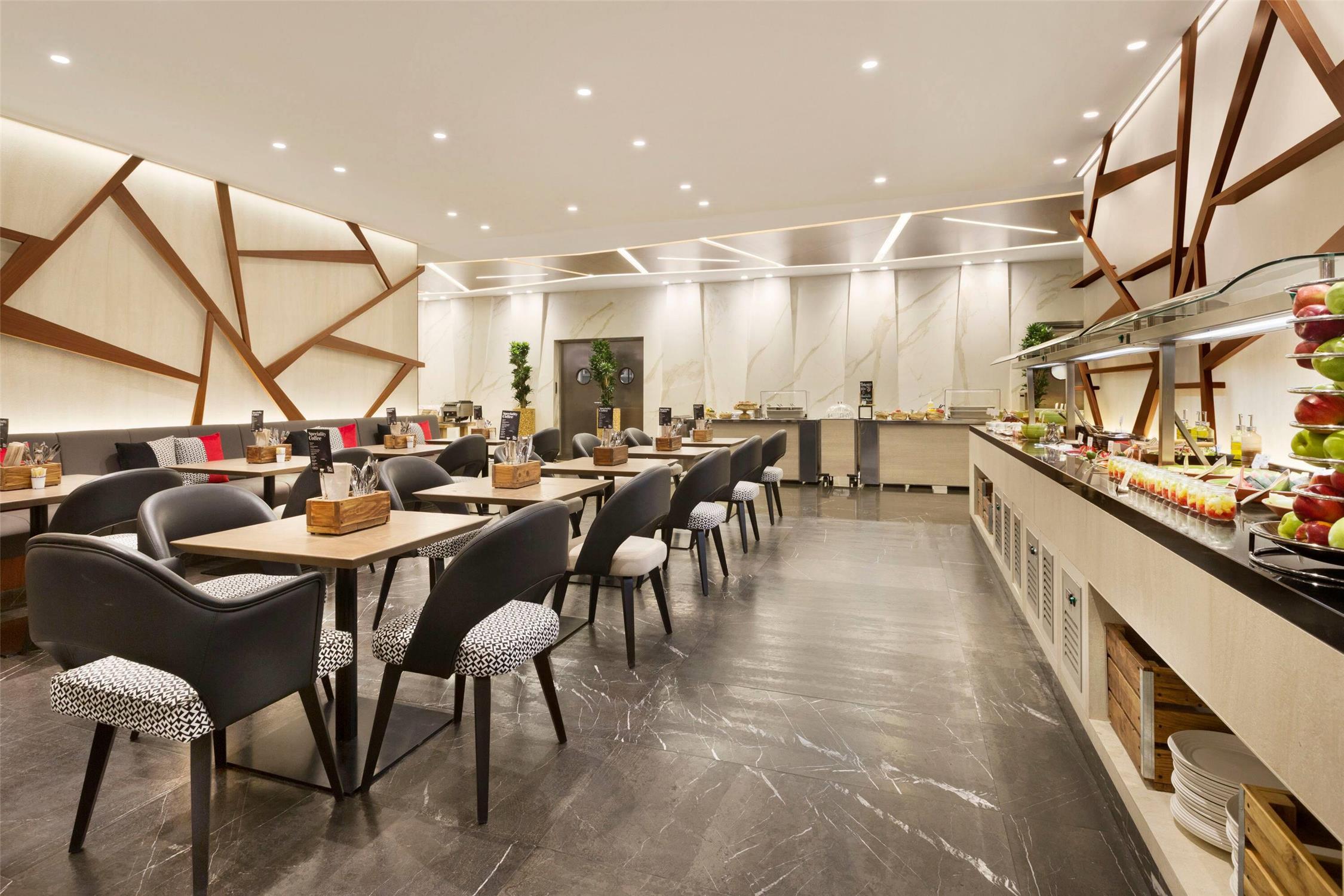 Tryp By Wyndham Dubai 39/48