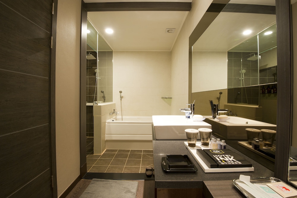 Ink Gongju Tourist Hotel 45/50