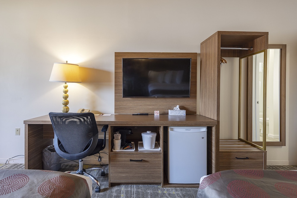Ramada by Wyndham 1000 Islands/Gananoque 32/38
