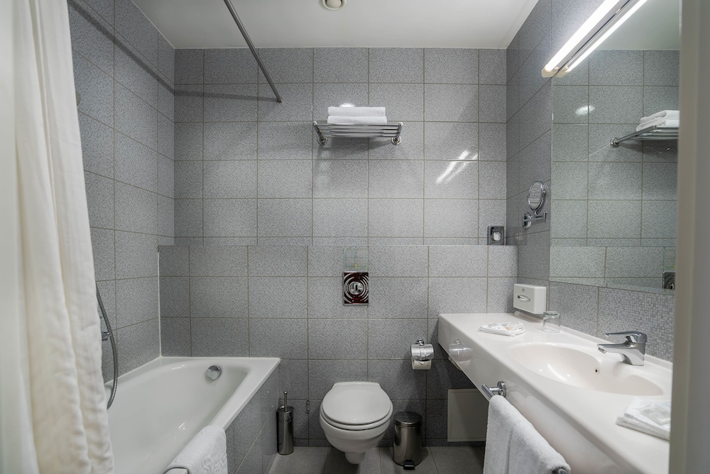 Conti Hotel 61/63