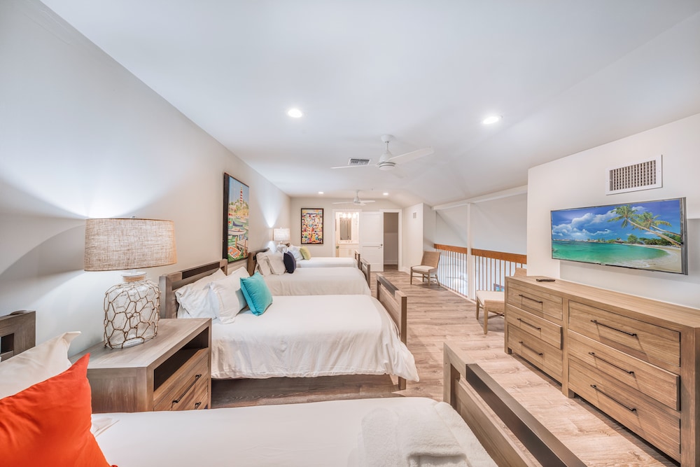 Bahama Beach Club Resort 15/49