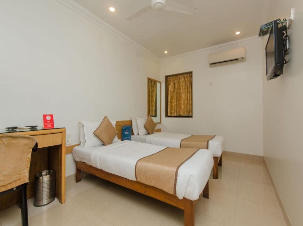 Hotel Accord 23/67