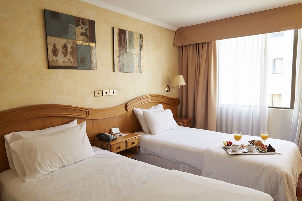 STANDARD, TWIN BEDS