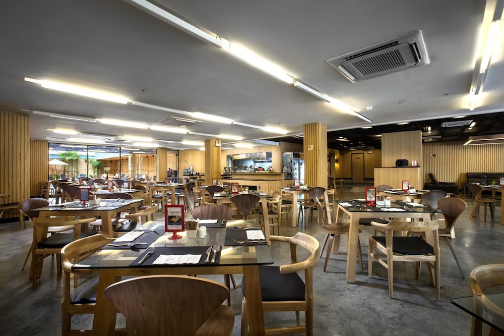 Galleria 12 Sukhumvit Bangkok by Compass Hospitality 36/50