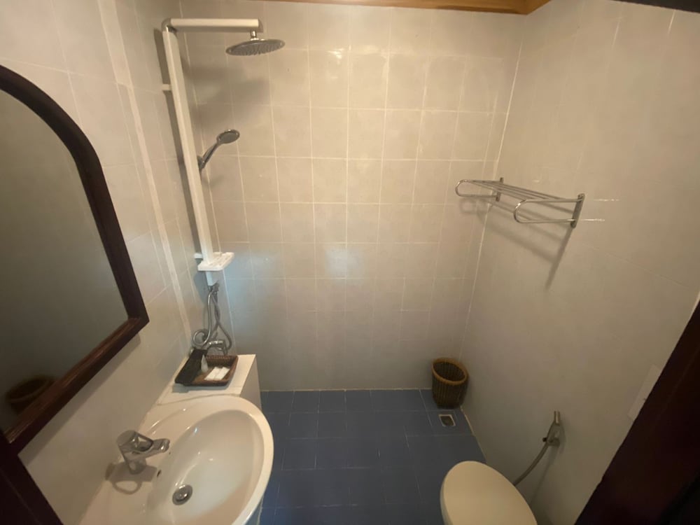 Vangsavath Hotel 81/81
