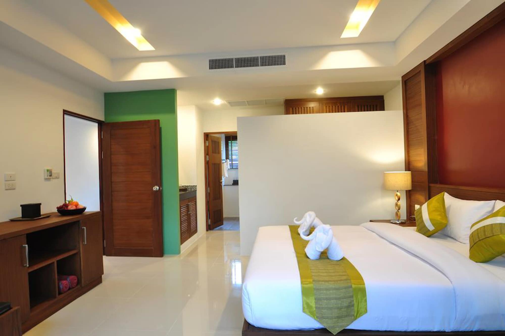 SUITE, DOUBLE BED
