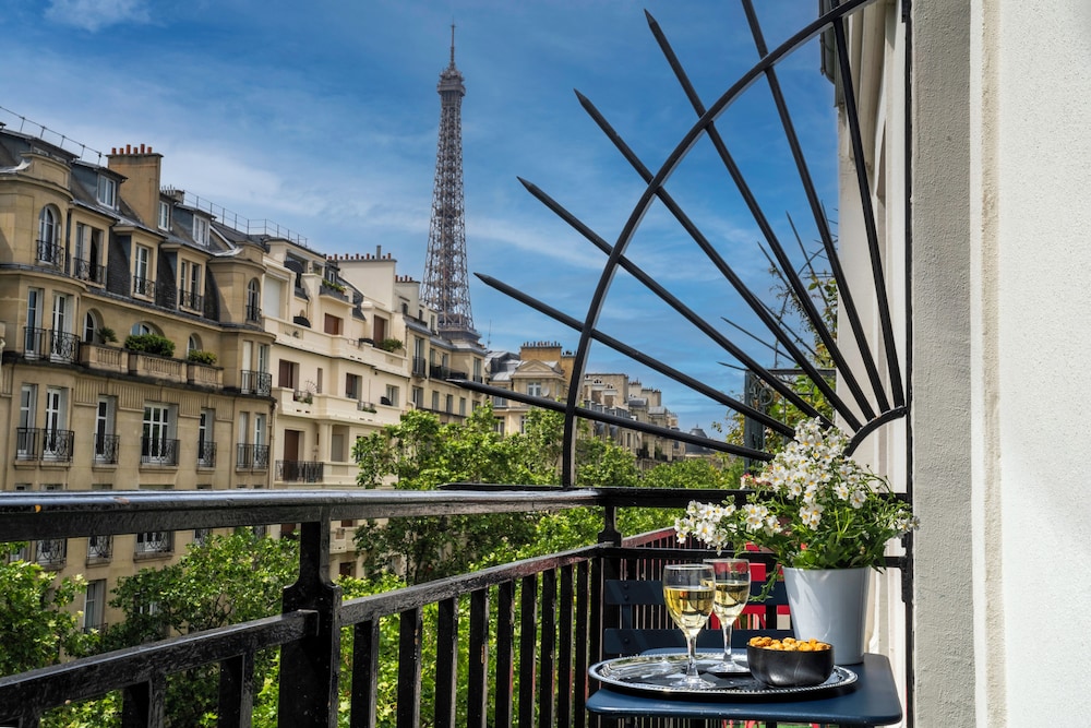 Hotel Le Cercle Tour Eiffel 42/50