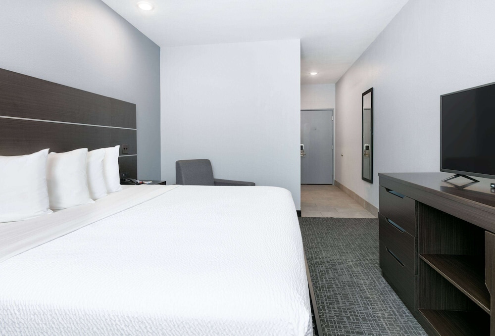 Days Inn by Wyndham Zachary LA 10/37