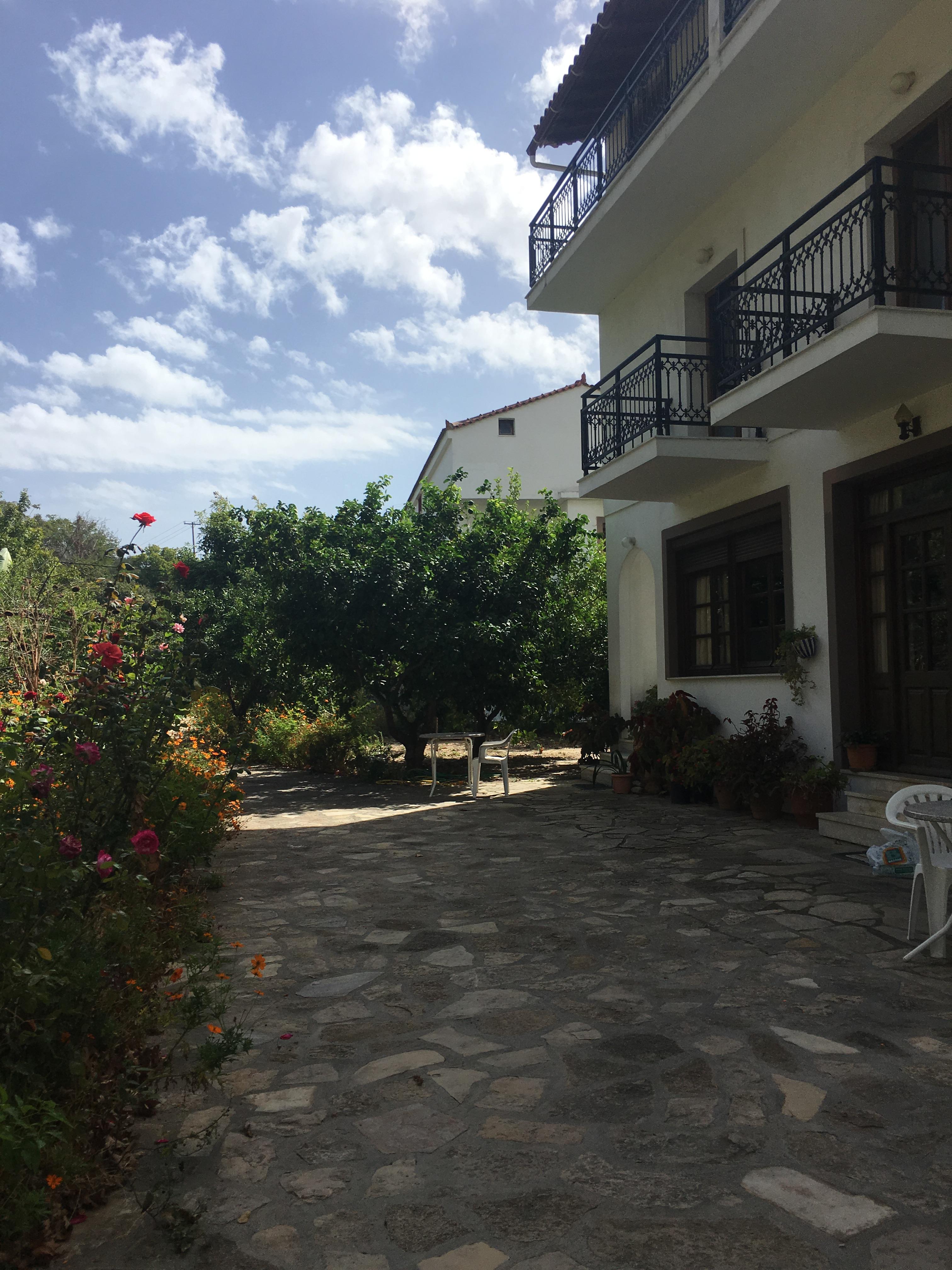 ALEKOS PENSION 7/8